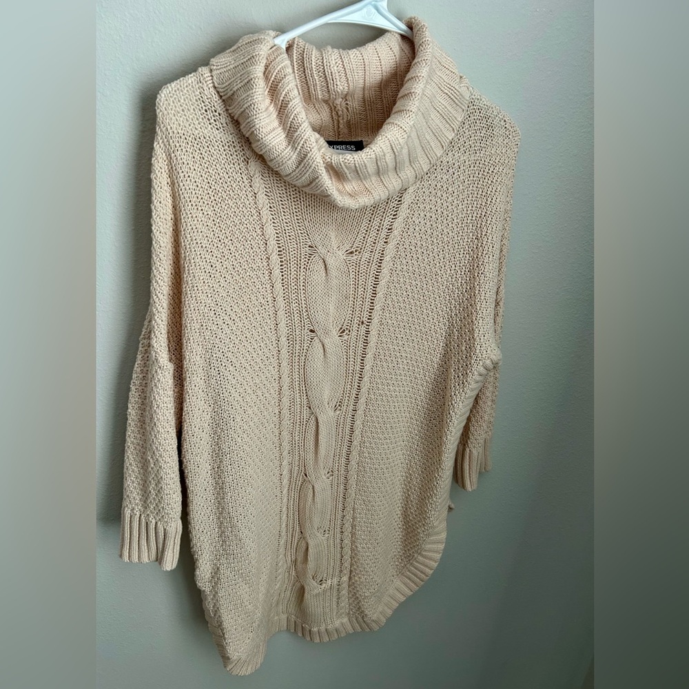Guess Women's Cream Cable Knit Sweater